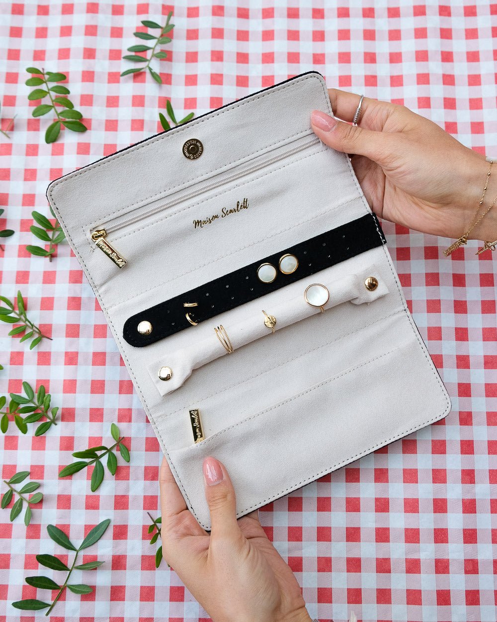 Pochette portagioie Catherine in velluto - outlet