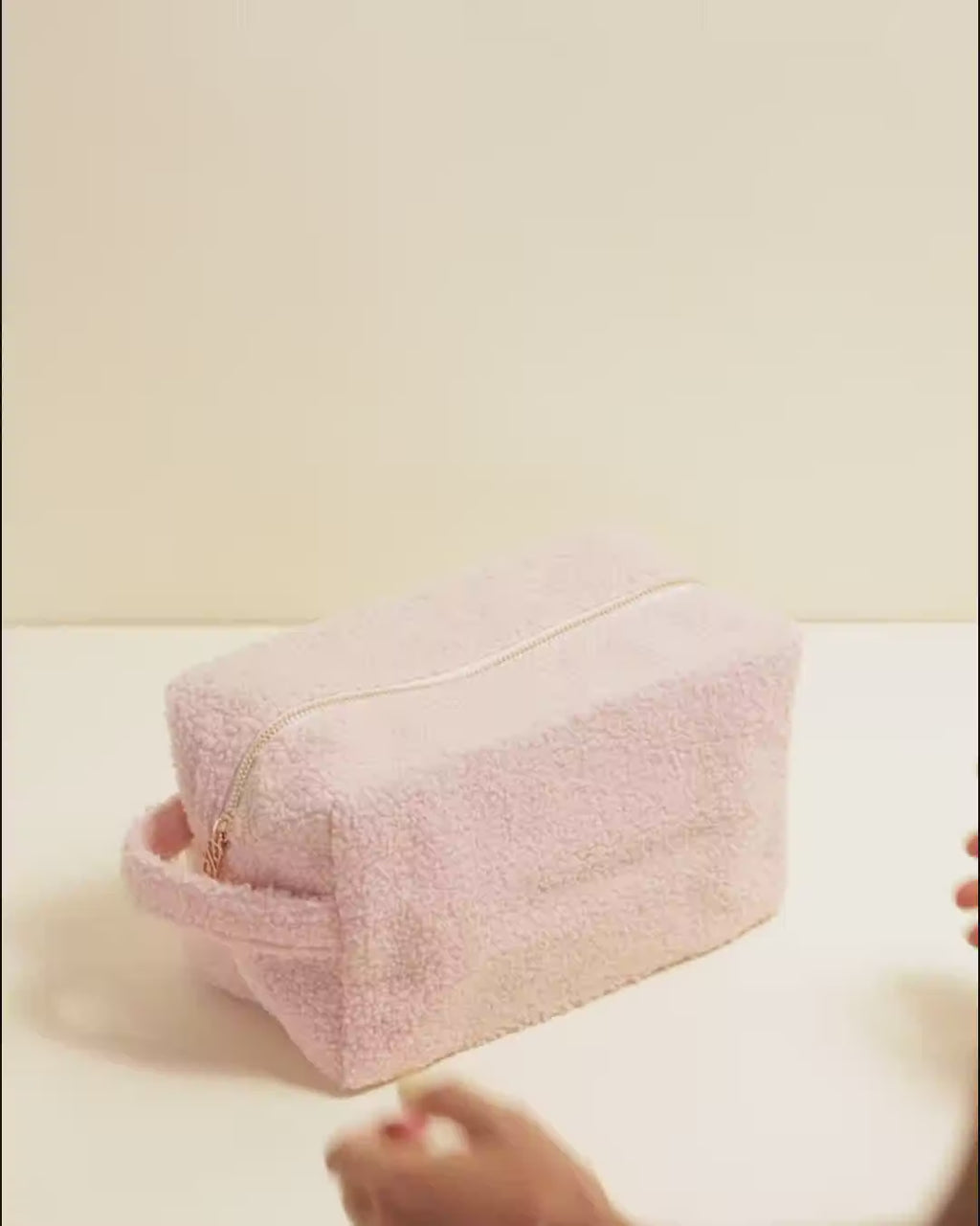 Beauty case Charlotte in tessuto bouclé