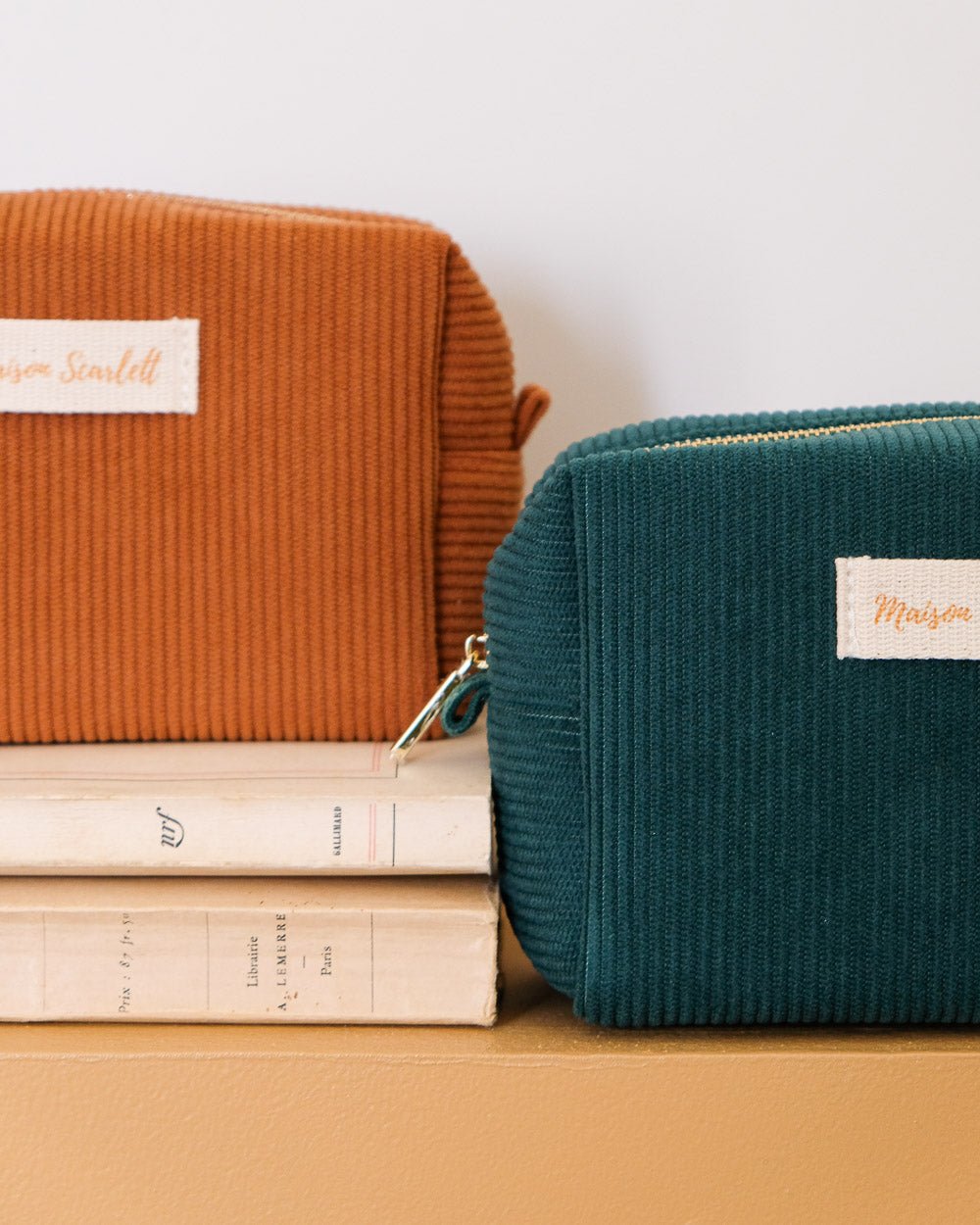 Beauty case Charlotte in velluto a coste